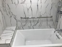 Holiday Inn Express Hotels & Suites Cocoa Beach by IHG