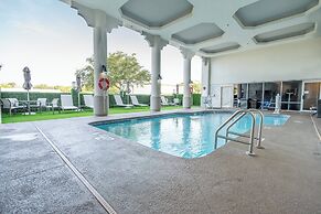 Holiday Inn Express Hotels & Suites Cocoa Beach by IHG