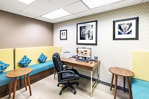 Hampton Inn & Suites Tulsa-Woodland Hills 71st-Memorial