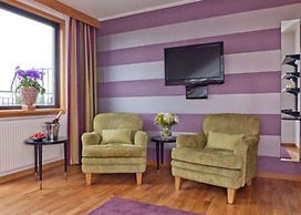 Home Hotel Wellington