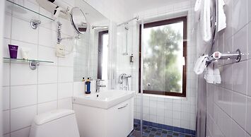 Home Hotel Wellington