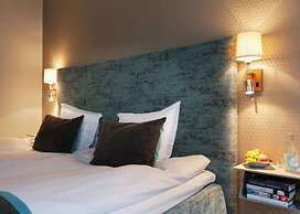 Home Hotel Wellington