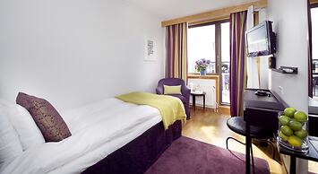 Home Hotel Wellington