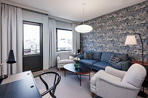 Home Hotel Wellington