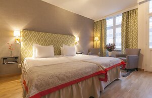 Home Hotel Wellington