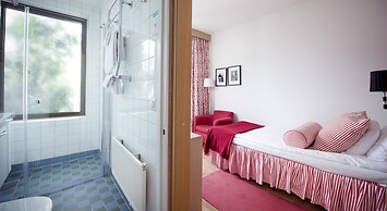 Home Hotel Wellington