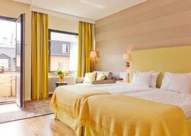 Home Hotel Wellington