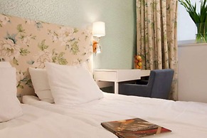 Home Hotel Wellington