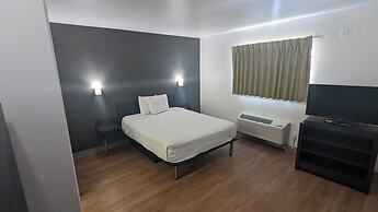 Studio 6 Hampton, VA - Langley AFB Area