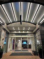 Furama Darling Harbour