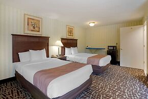 Quality Inn Fredericksburg near Historic Downtown
