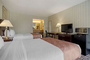 Quality Inn Fredericksburg near Historic Downtown
