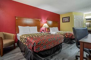 Econo Lodge Tupelo Barnes Crossing