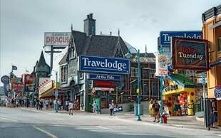 Travelodge by Wyndham Niagara Falls at the Falls