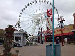 Travelodge by Wyndham Niagara Falls at the Falls