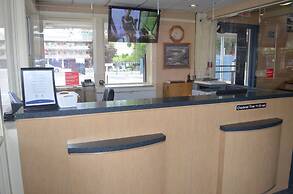 Travelodge by Wyndham Niagara Falls at the Falls