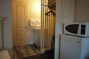 Travelodge by Wyndham Niagara Falls at the Falls