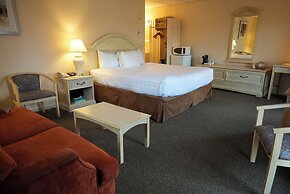 Travelodge by Wyndham Niagara Falls at the Falls