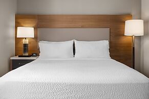 Candlewood Suites Richmond-South by IHG