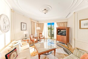 Imperial Hotel Gold Coast