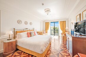 Imperial Hotel Gold Coast