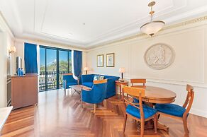 Imperial Hotel Gold Coast