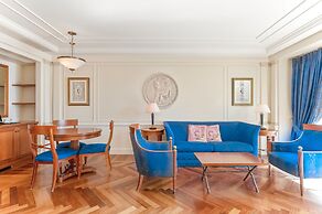 Imperial Hotel Gold Coast