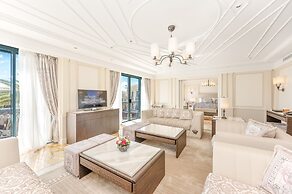 Imperial Hotel Gold Coast