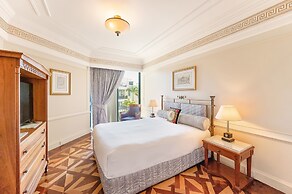 Imperial Hotel Gold Coast