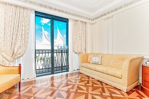 Imperial Hotel Gold Coast