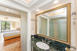 Imperial Hotel Gold Coast