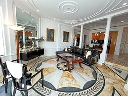 Imperial Hotel Gold Coast