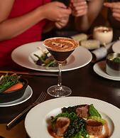 The Trinity City Hotel