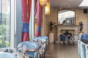 The Trinity City Hotel