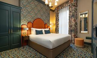 The Trinity City Hotel