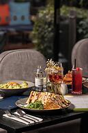 The Trinity City Hotel