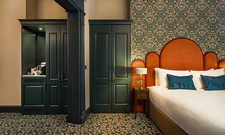 The Trinity City Hotel