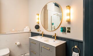 The Trinity City Hotel