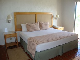 Park Royal Homestay Los Cabos