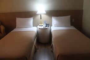 The Pearl Manila Hotel