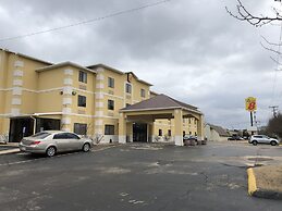 Super 8 by Wyndham Jackson/Ridgeland