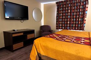 Super 8 by Wyndham Jackson/Ridgeland