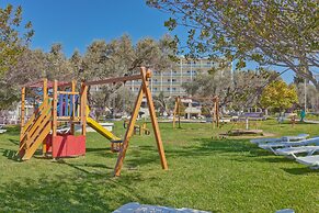Palmariva Beach Hotel