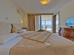Palmariva Beach Hotel