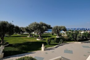 Palmariva Beach Hotel