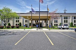 Comfort Inn & Suites Mt. Holly - Westampton