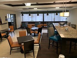 Comfort Inn & Suites Mt. Holly - Westampton