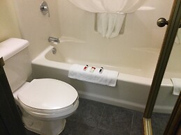 Baymont by Wyndham Battle Creek Downtown