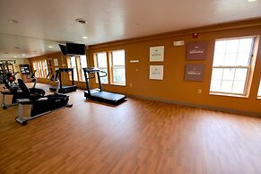 Crown Choice Inn & Suites Lakeview & Waterpark