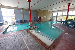 Crown Choice Inn & Suites Lakeview & Waterpark